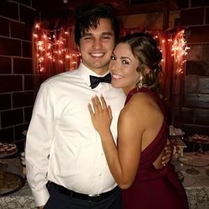 Meet your Posher, Becca